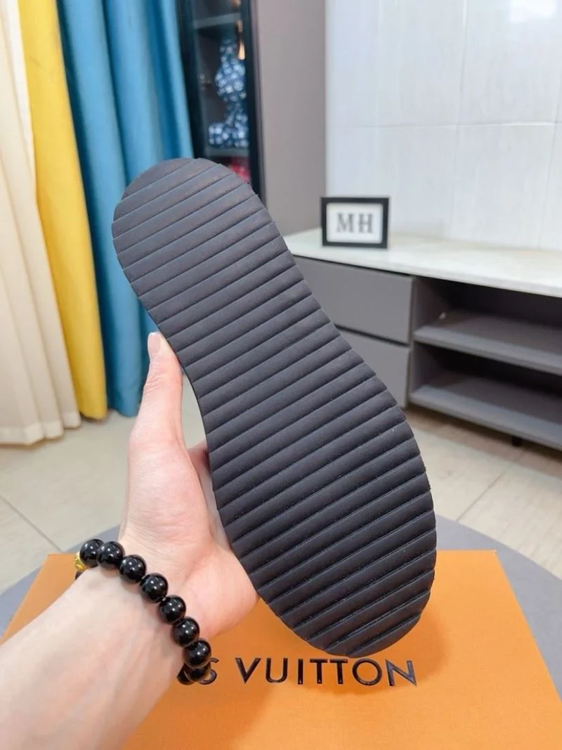 Resilient Louis Vuitton Low Shoes 32751