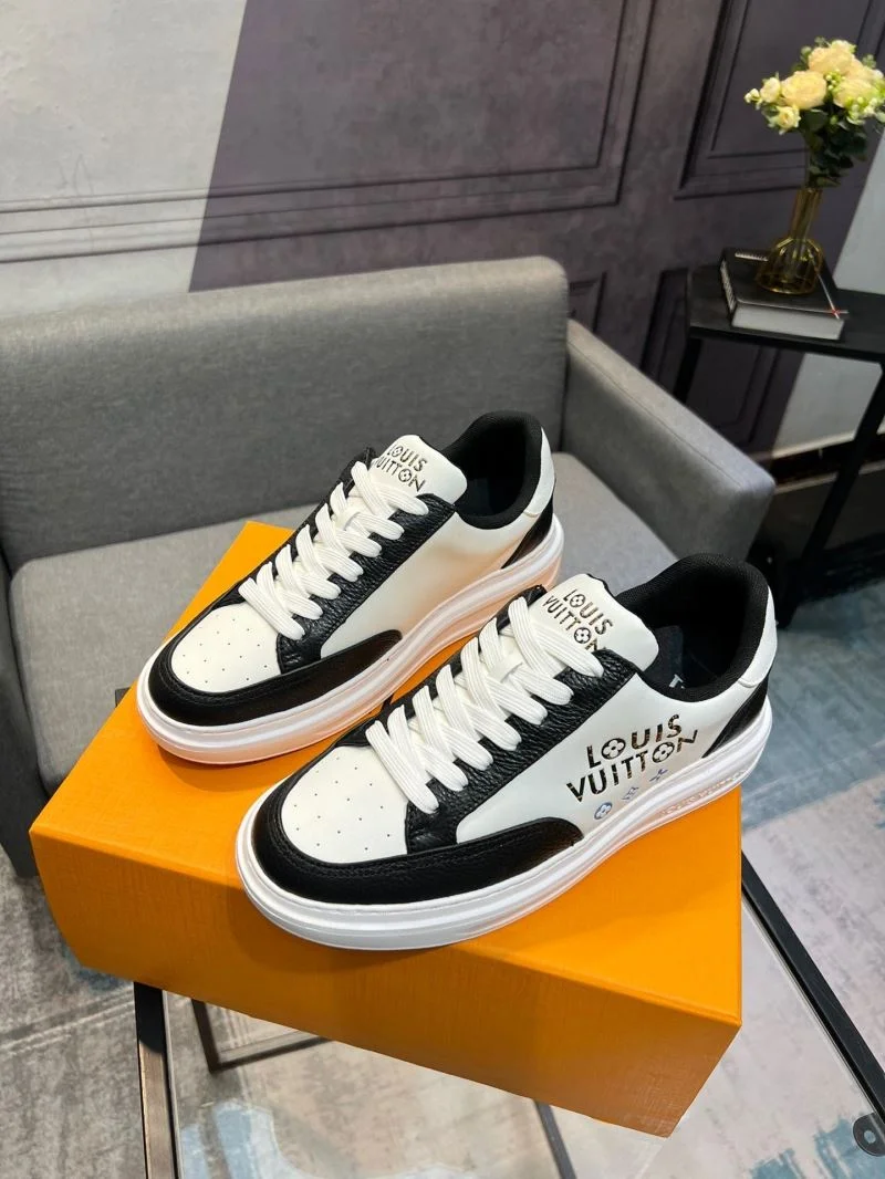 Functional Louis Vuitton Low Shoes 32769