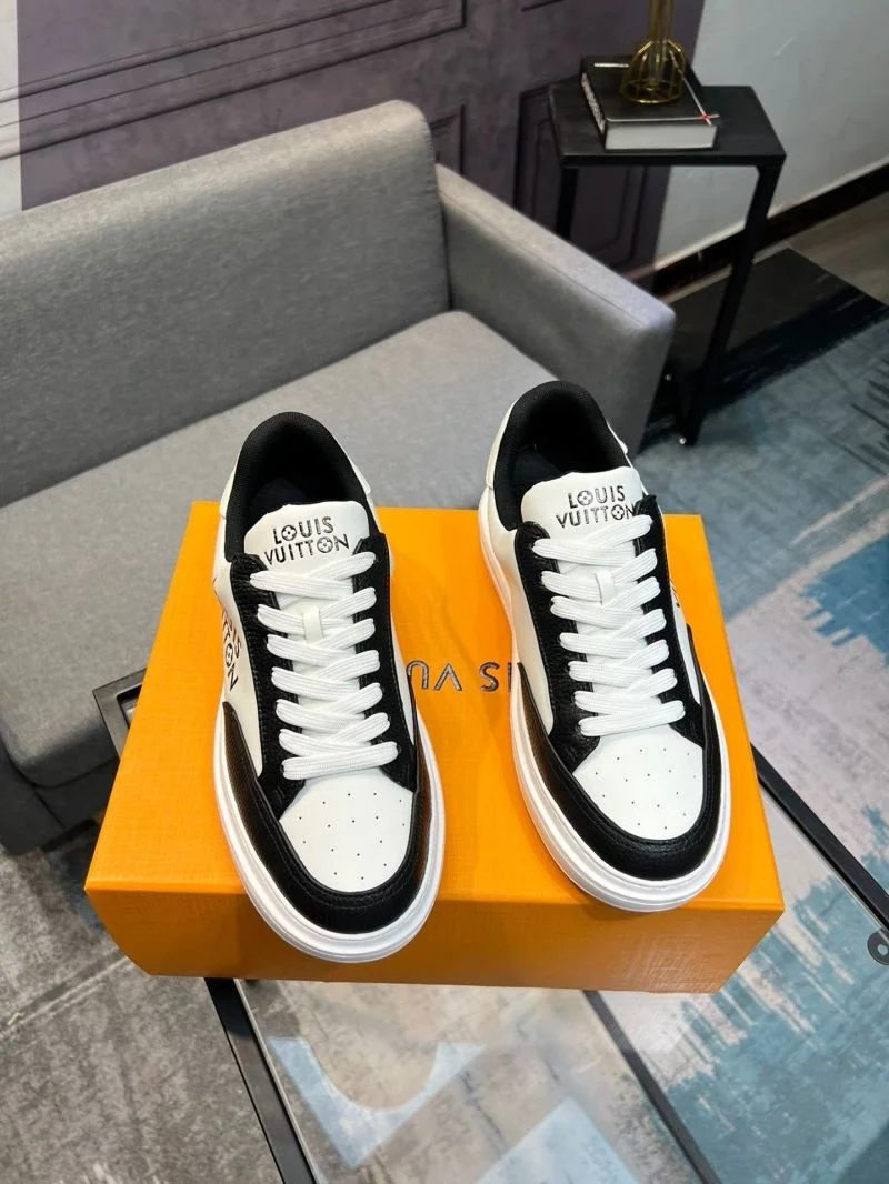 Functional Louis Vuitton Low Shoes 32769