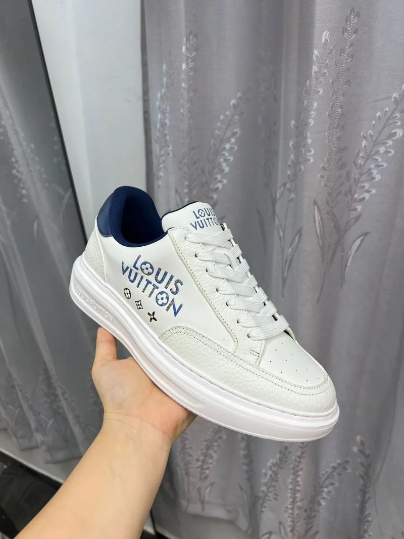 Bold Louis Vuitton Low Shoes 32766