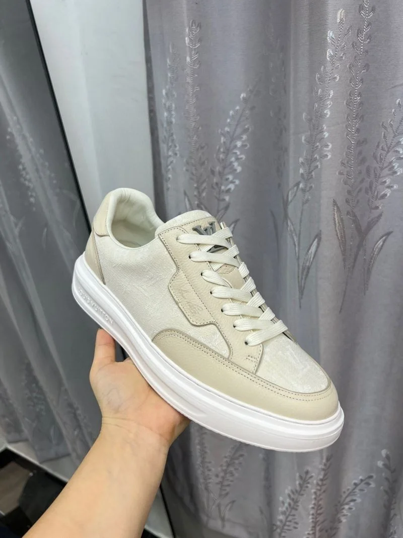 WrinkleFree Louis Vuitton Low Shoes 32755