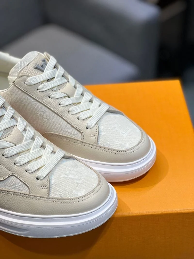 WrinkleFree Louis Vuitton Low Shoes 32755