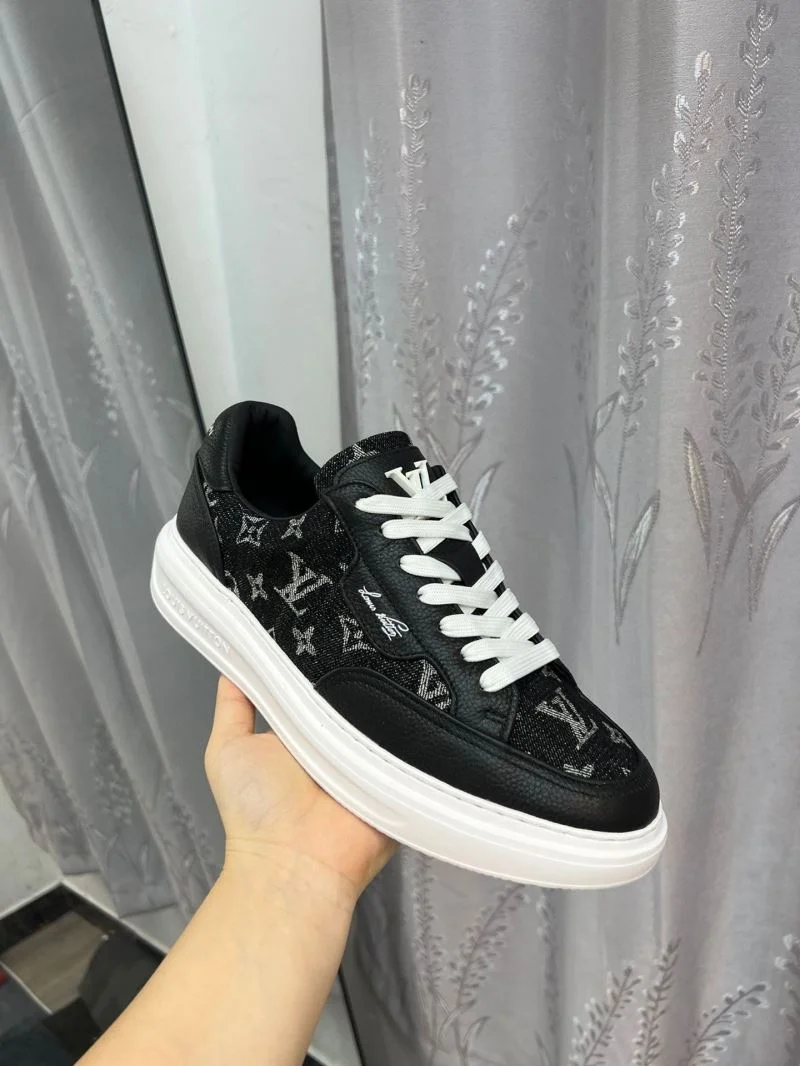 Louis Vuitton Low Shoes WellDesigned 32750