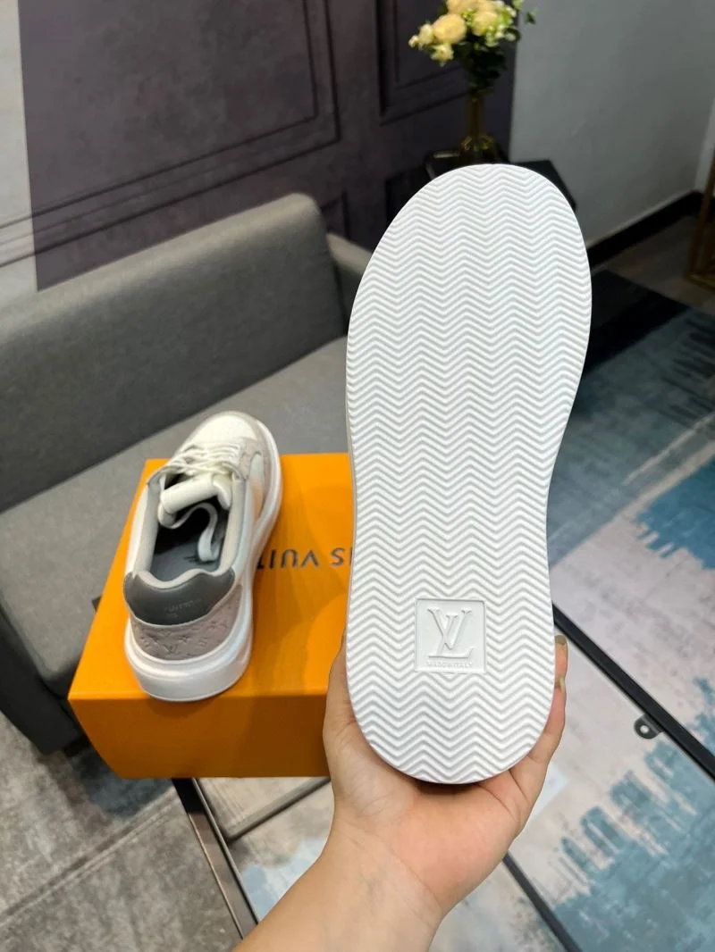Louis Vuitton Low Shoes Upgraded 32754