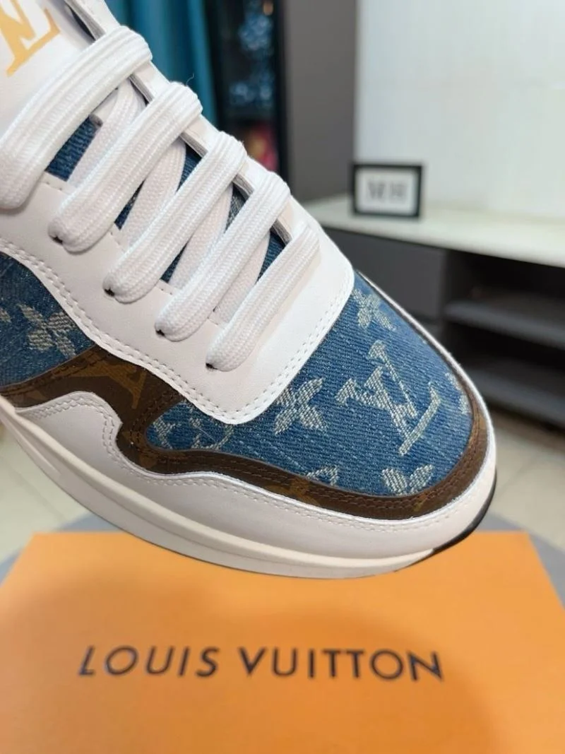 ZipUp Louis Vuitton Low Shoes 32747