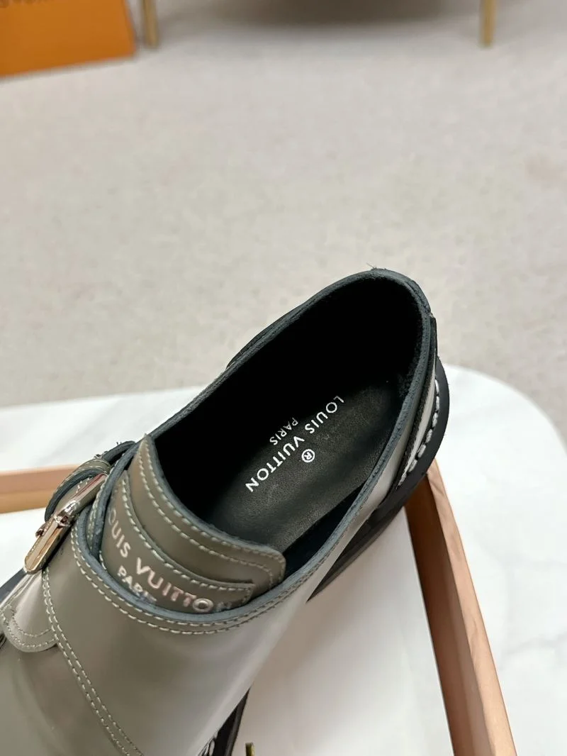 Comfortable Louis Vuitton Low Shoes 33342
