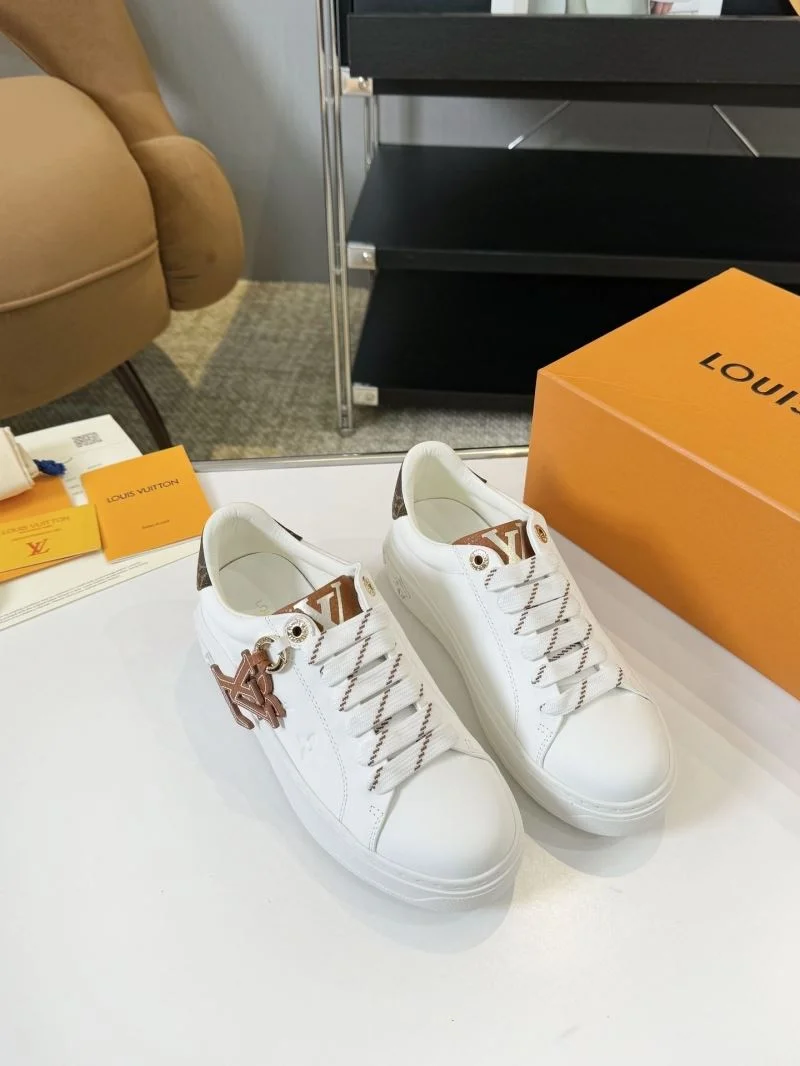 Louis Vuitton Low Shoes Bright 33332