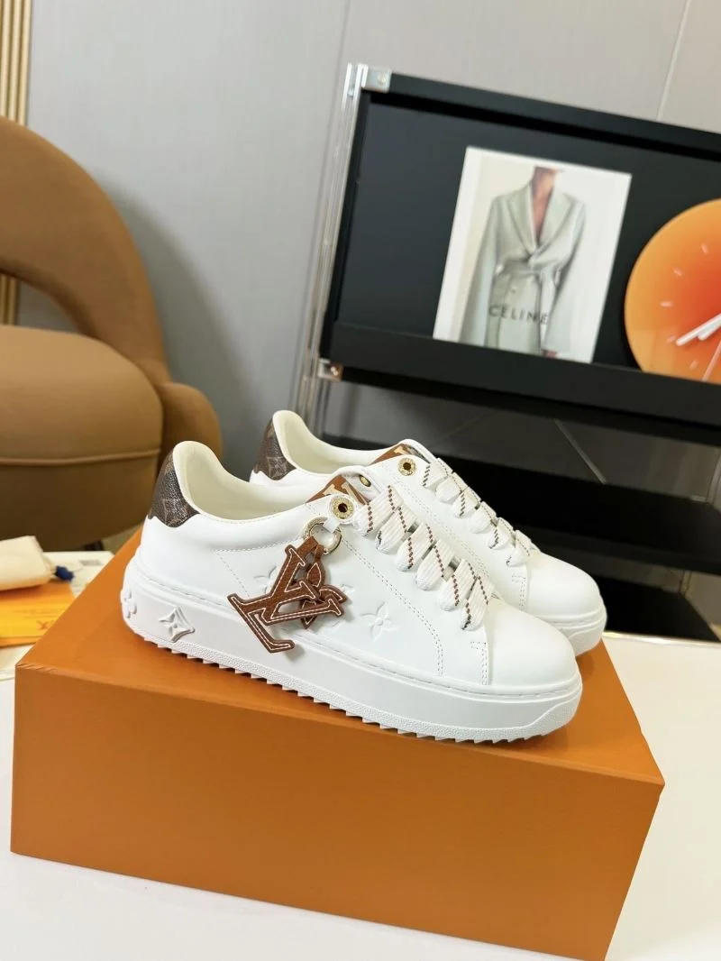 Louis Vuitton Low Shoes Bright 33332