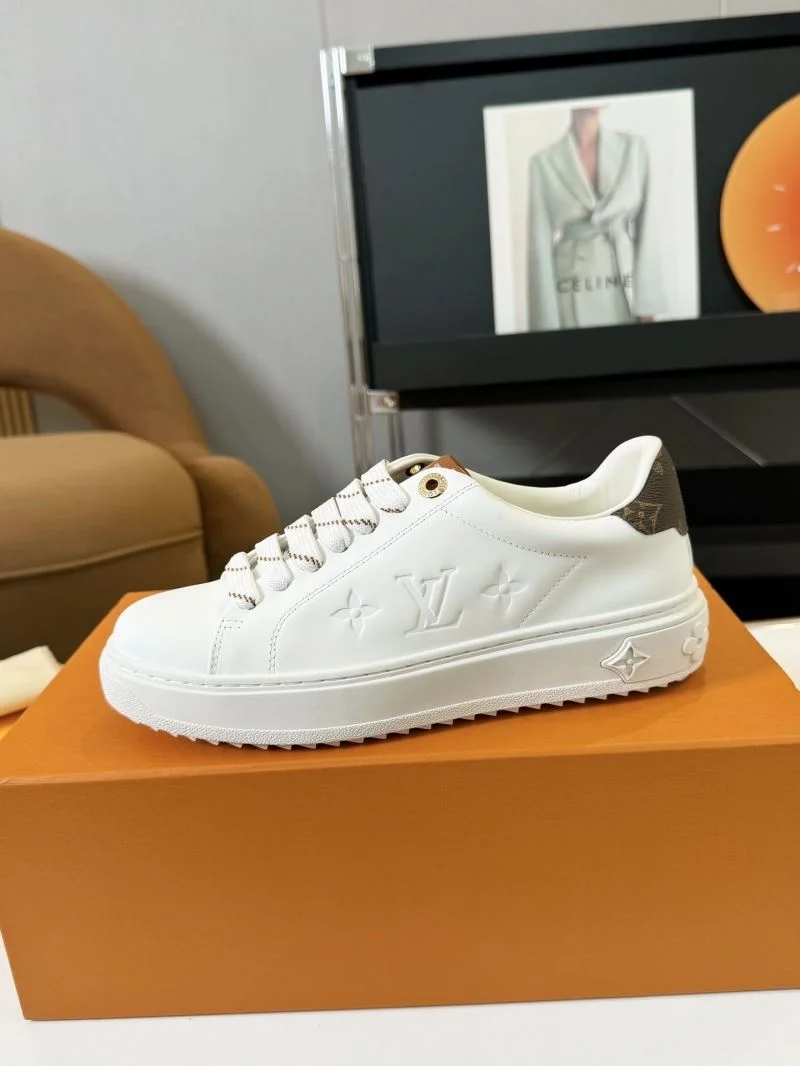 Louis Vuitton Low Shoes Bright 33332