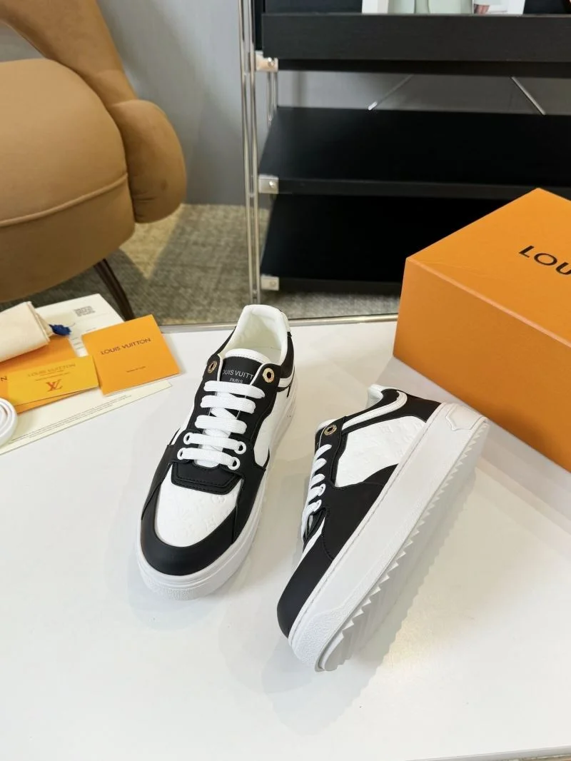 Comfortable Louis Vuitton Low Shoes 33339