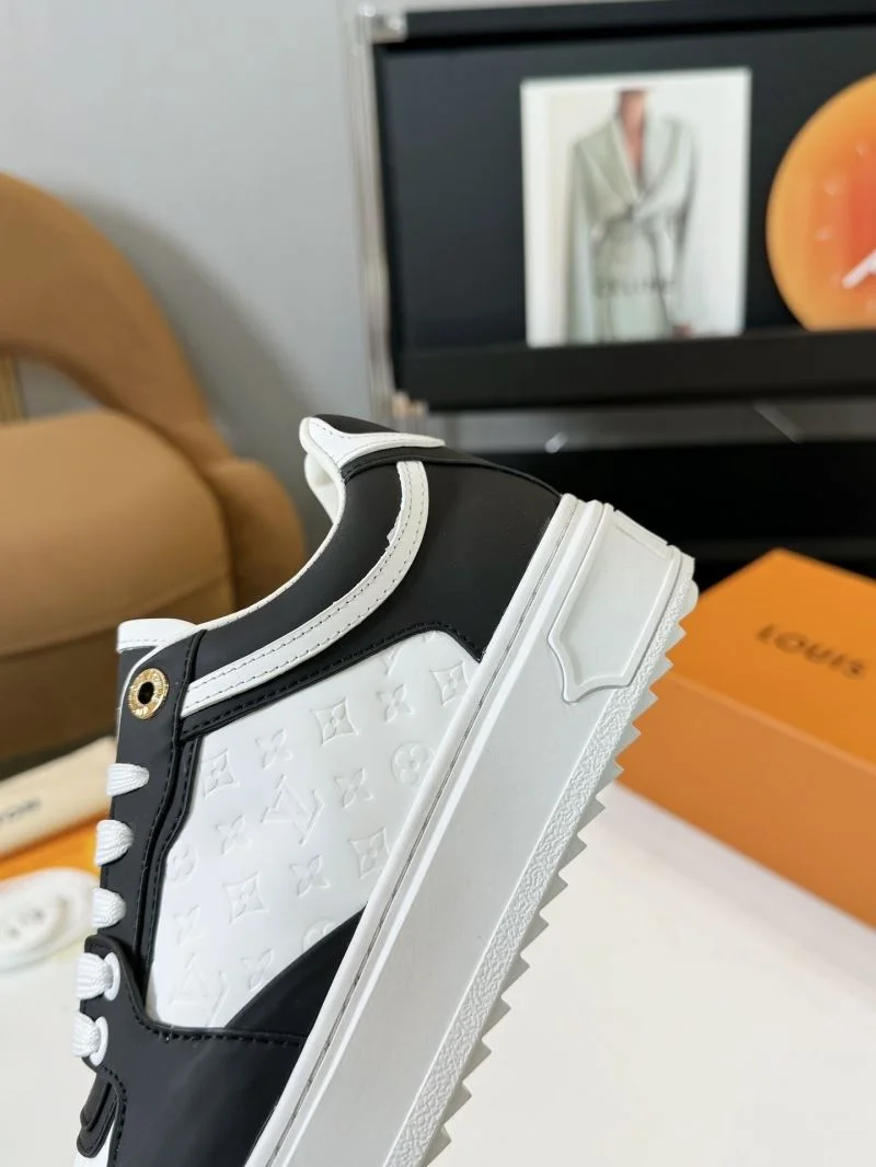 Comfortable Louis Vuitton Low Shoes 33339