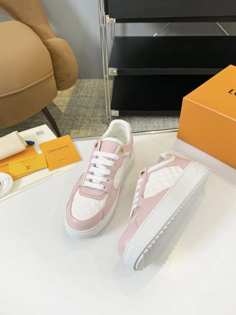 ComfortFit Louis Vuitton Low Shoes 33352