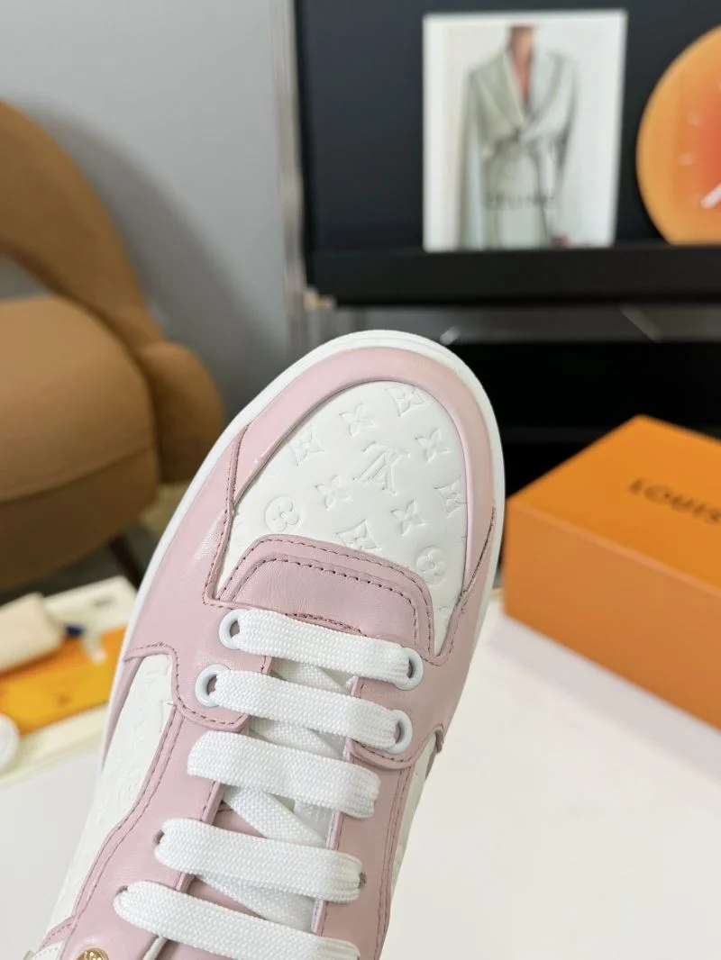 ComfortFit Louis Vuitton Low Shoes 33352