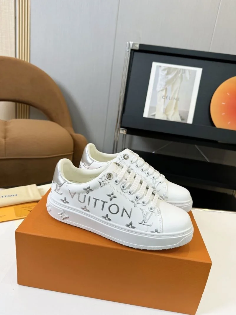 Minimalist Louis Vuitton Low Shoes 33326