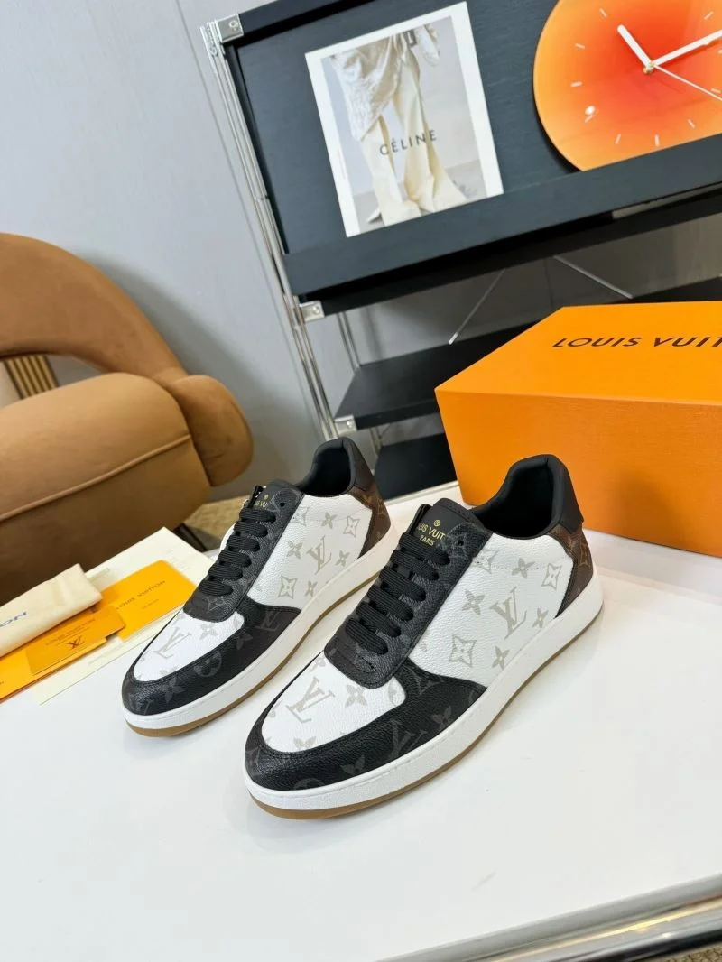 ComfortFit Louis Vuitton Low Shoes 33325