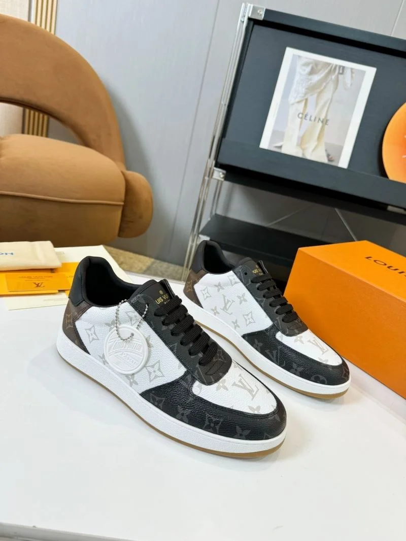 ComfortFit Louis Vuitton Low Shoes 33325