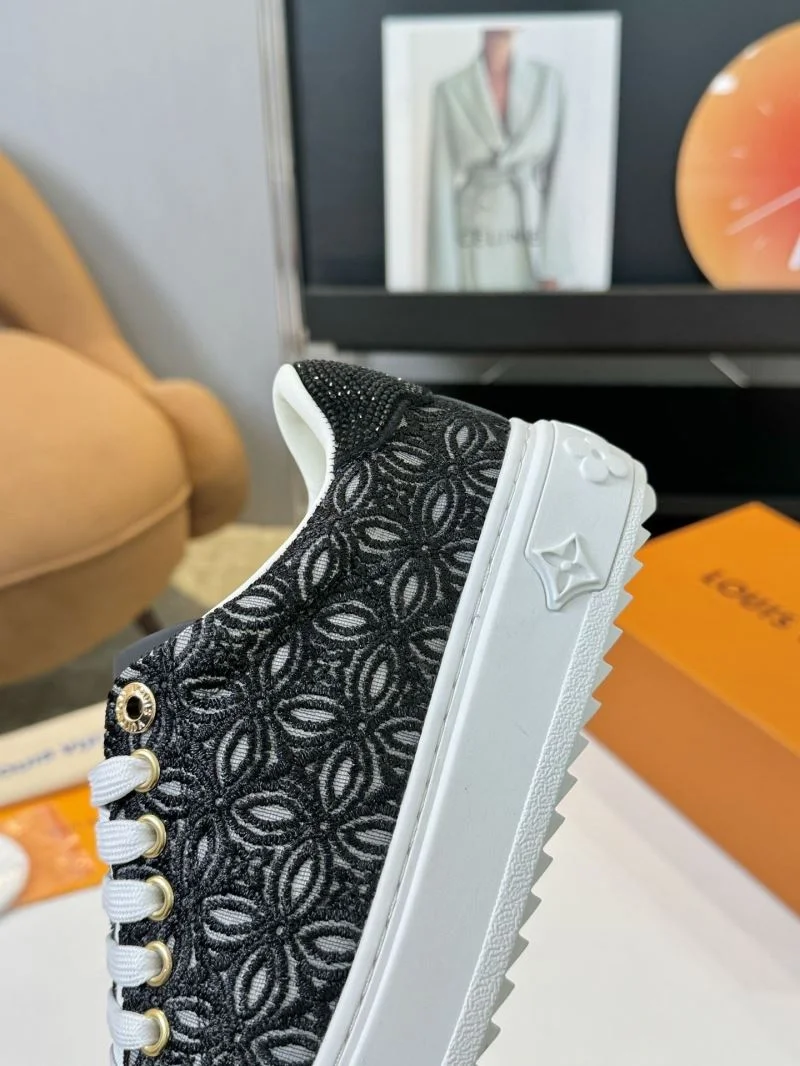 Louis Vuitton Low Shoes AllSeason 33331