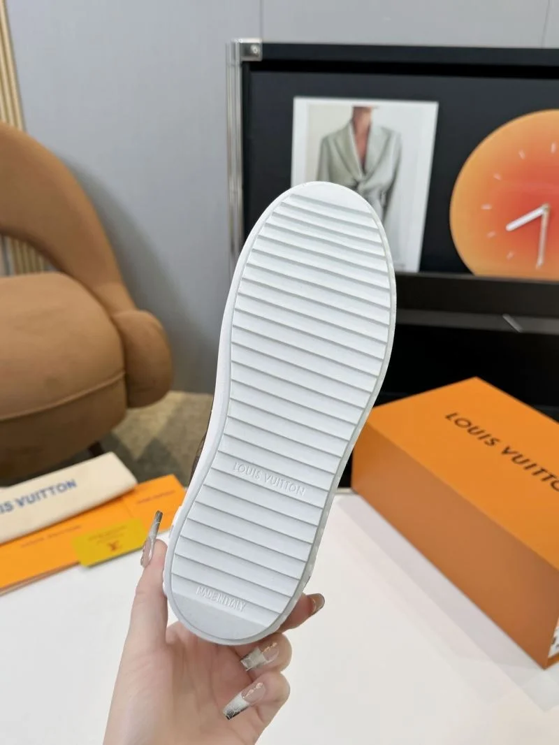 Louis Vuitton Low Shoes Affordable 33321