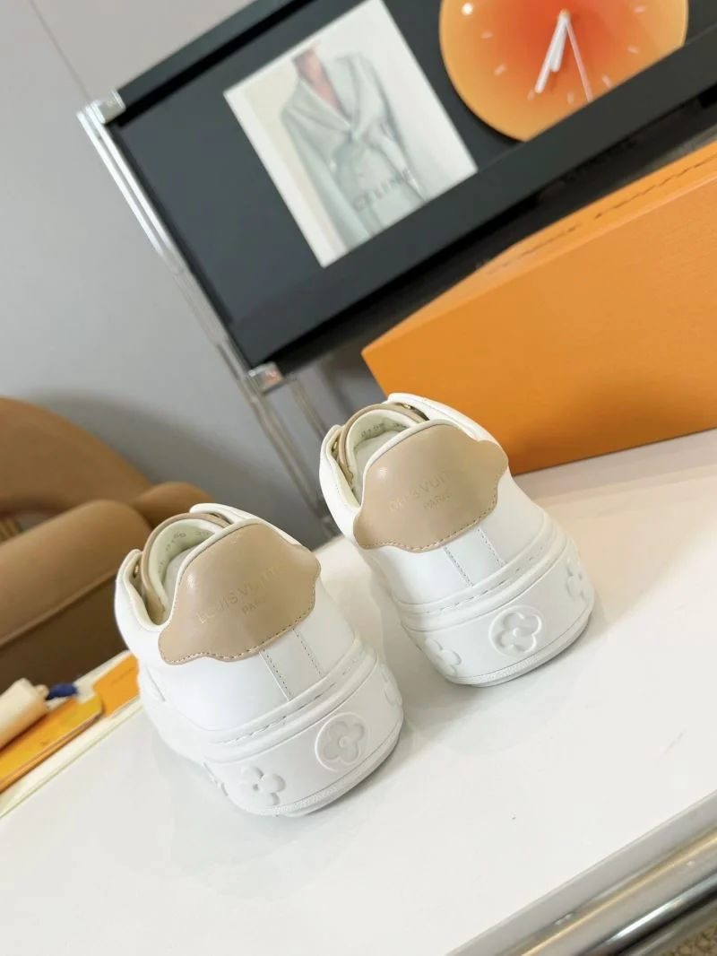 Louis Vuitton Low Shoes Practical 33329