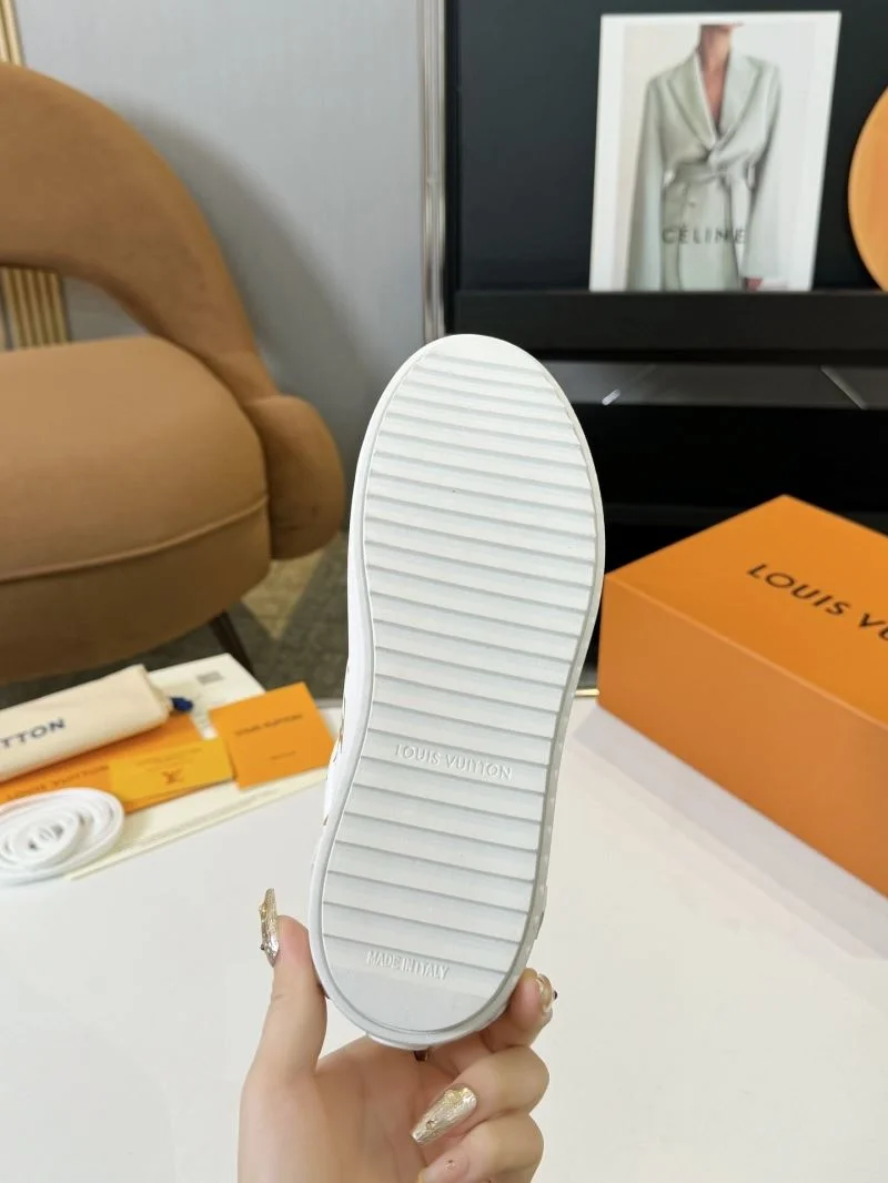 TimelessDesign Louis Vuitton Low Shoes 33323