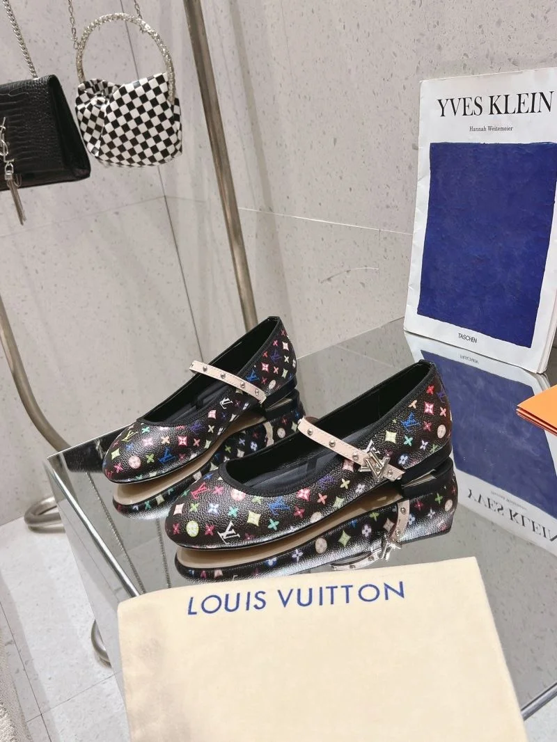 Louis Vuitton Low Shoes ZeroBulk 33317