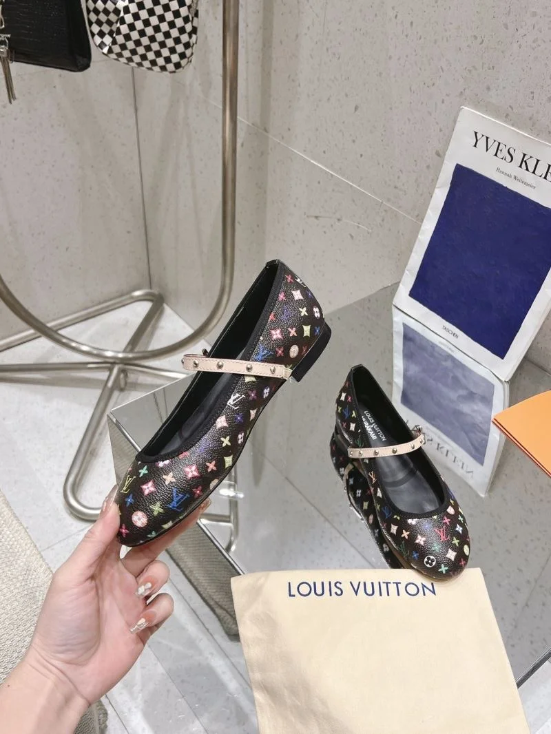 Louis Vuitton Low Shoes ZeroBulk 33317