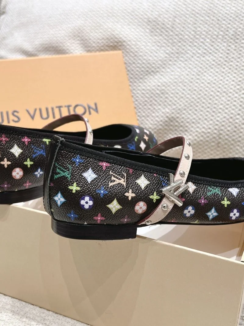 Louis Vuitton Low Shoes ZeroBulk 33317