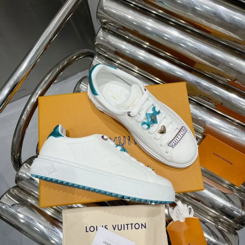 Stylish Louis Vuitton Low Shoes 31211