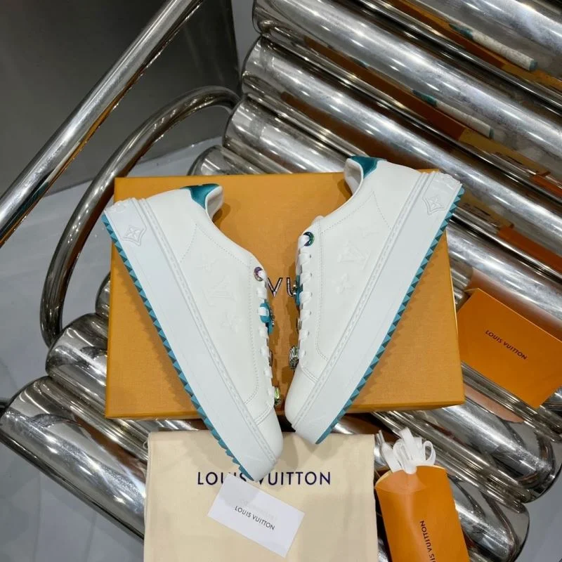 Stylish Louis Vuitton Low Shoes 31211