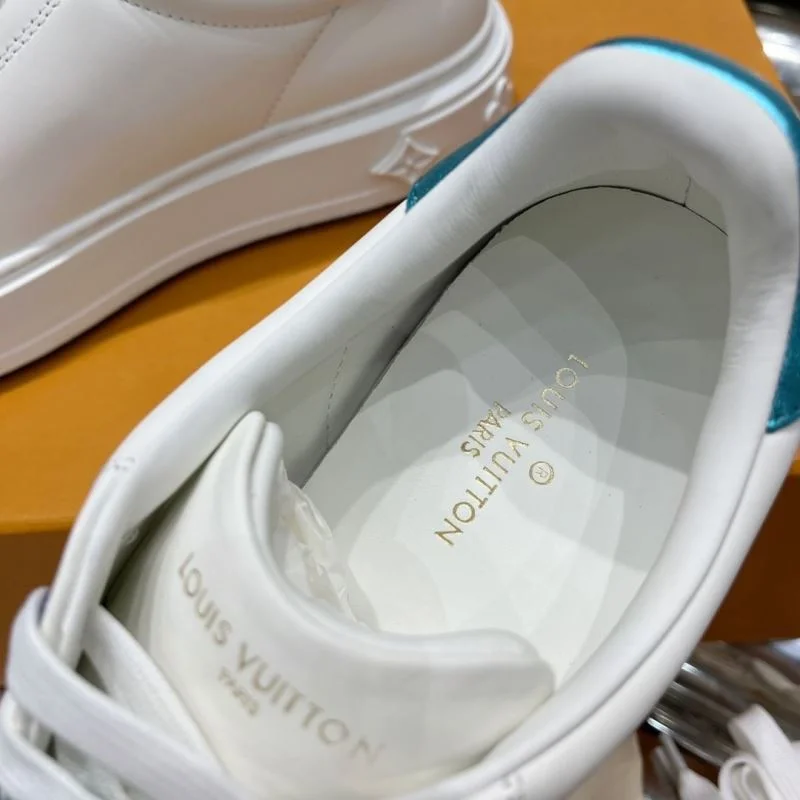 Stylish Louis Vuitton Low Shoes 31211