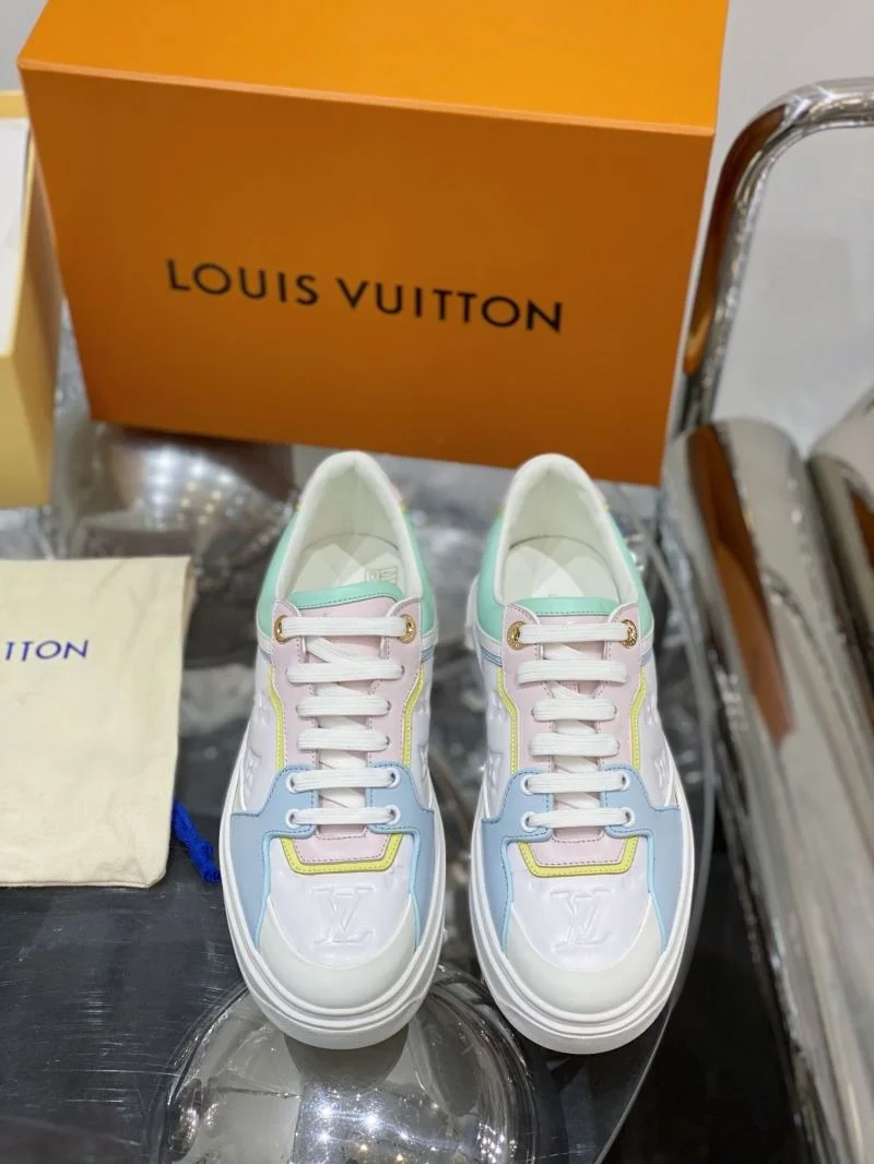 Louis Vuitton Low Shoes Trendsetting 31206