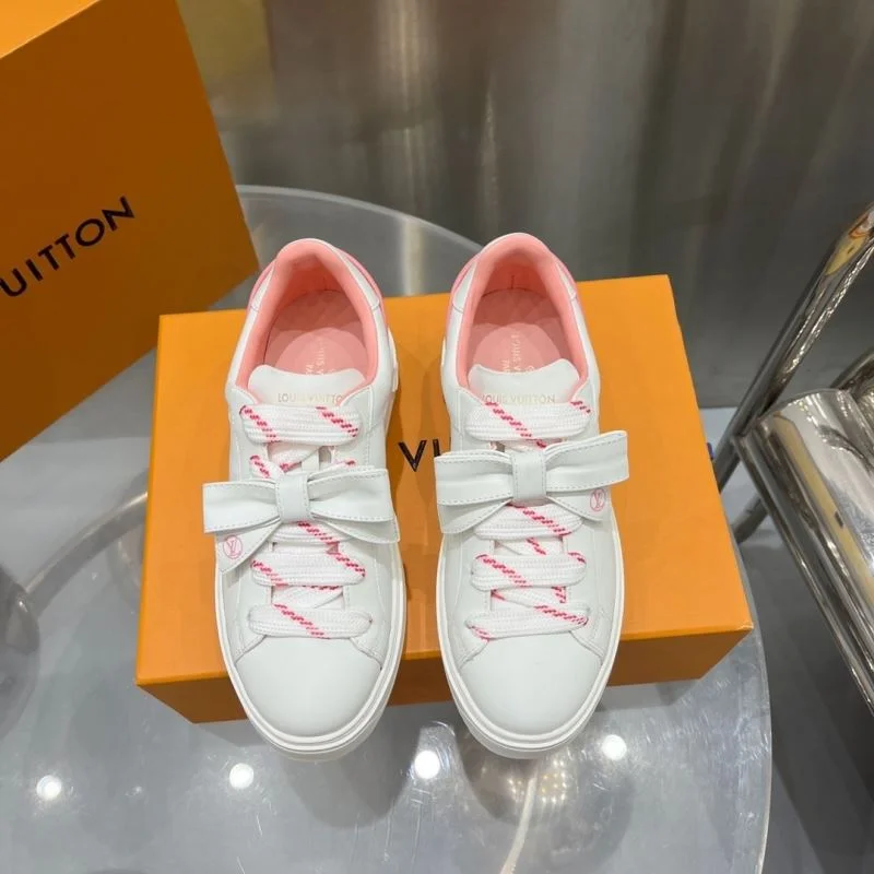 Bold Louis Vuitton Low Shoes 31208