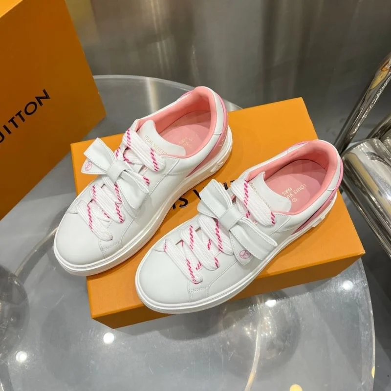 Bold Louis Vuitton Low Shoes 31208