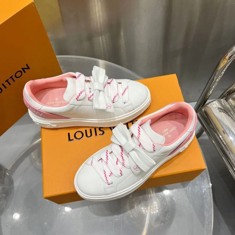Bold Louis Vuitton Low Shoes 31208