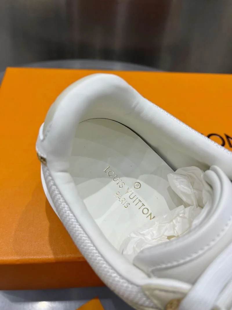 Louis Vuitton Low Shoes Elegant 31214