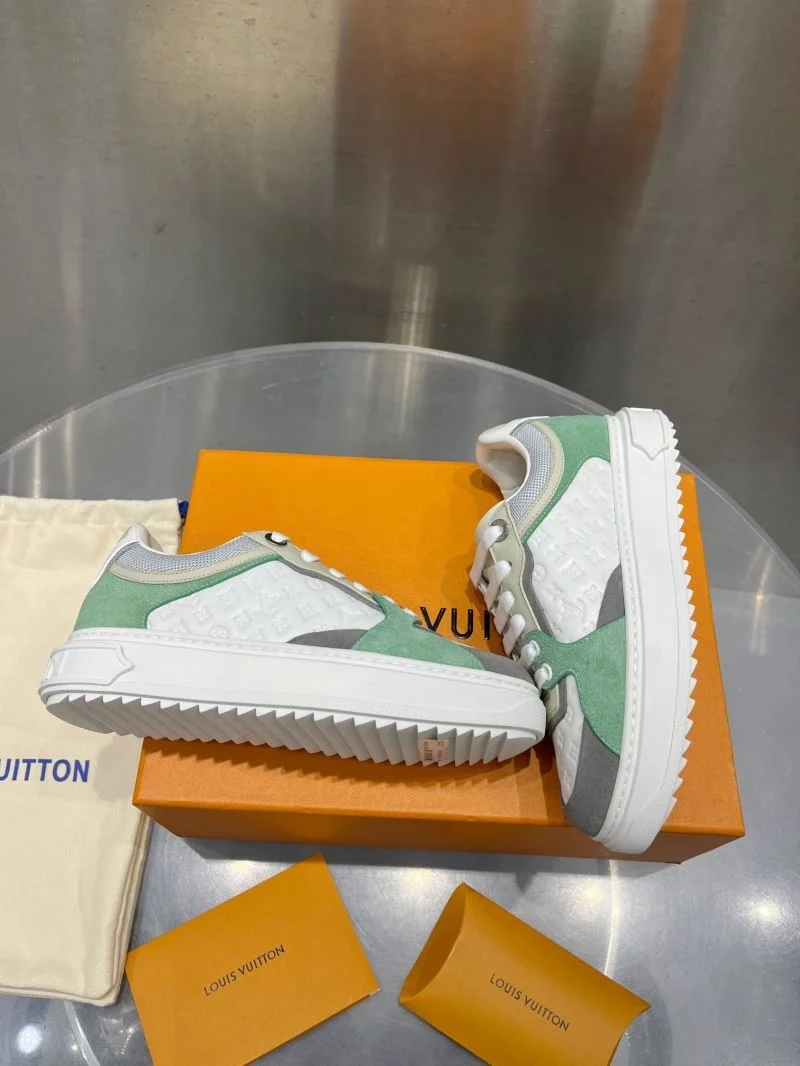 WeatherProof Louis Vuitton Low Shoes 31213