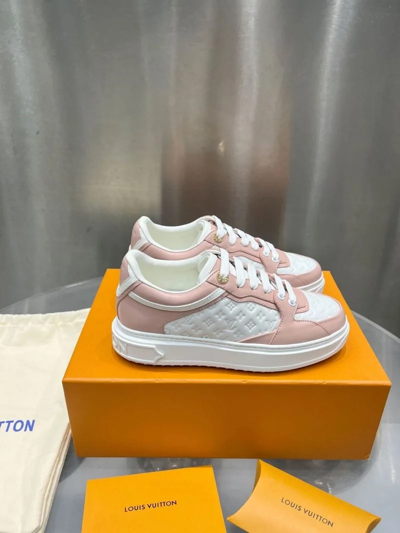 Louis Vuitton Low Shoes Elegant 31204