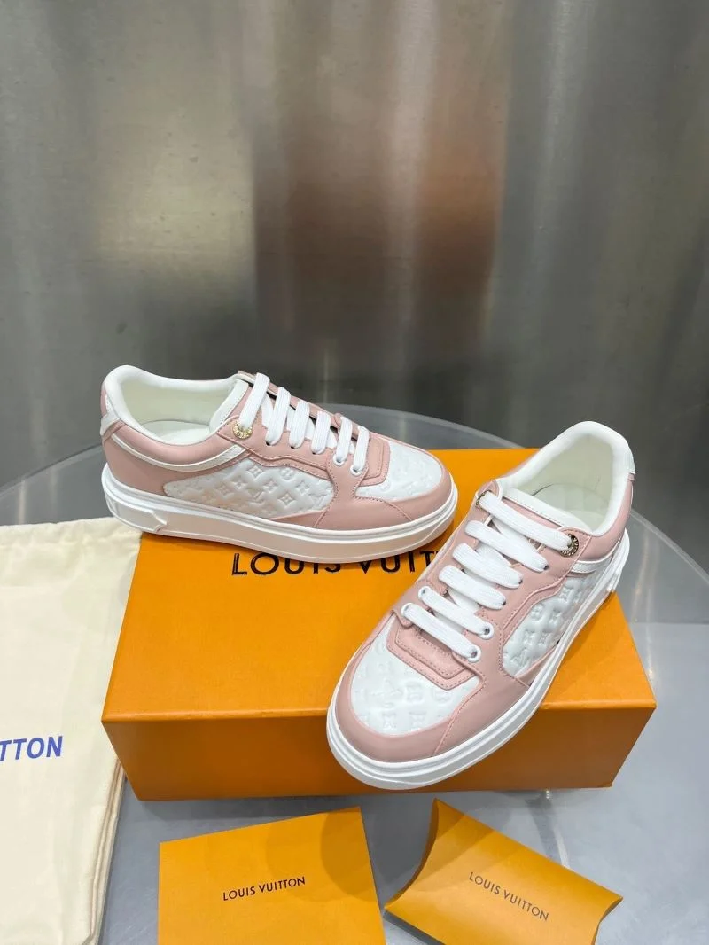 Louis Vuitton Low Shoes Elegant 31204