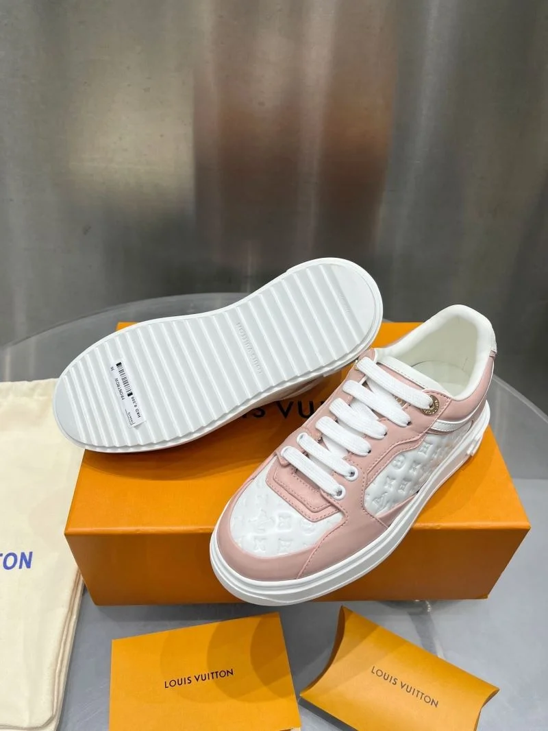 Louis Vuitton Low Shoes Elegant 31204