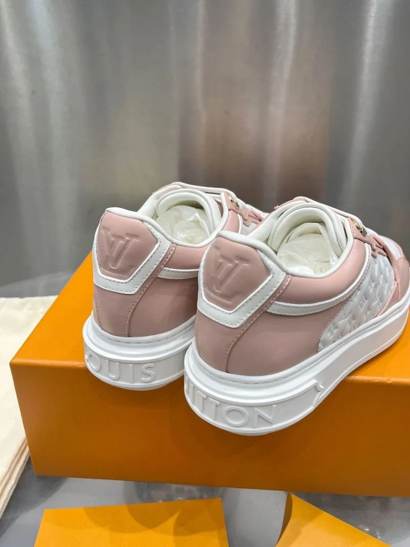 Louis Vuitton Low Shoes Elegant 31204
