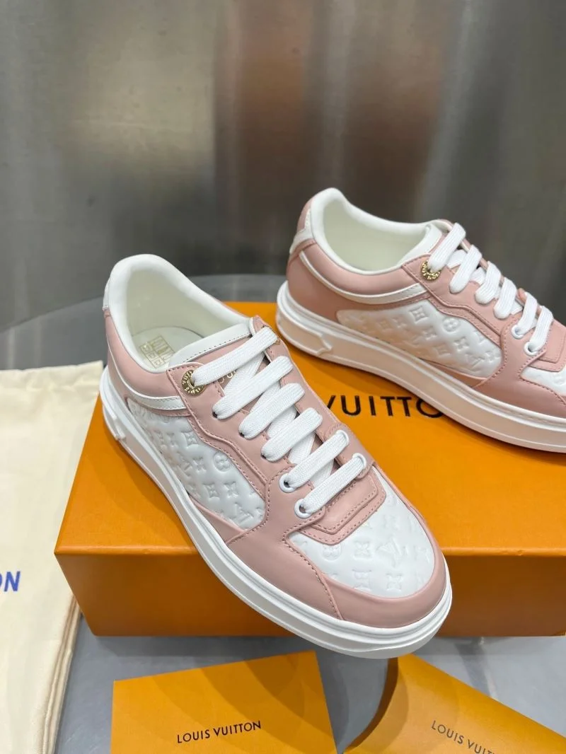 Louis Vuitton Low Shoes Elegant 31204