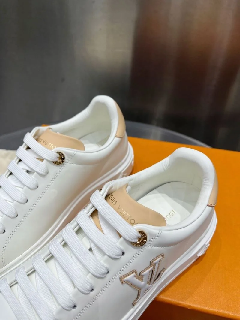 HighPerformance Louis Vuitton Low Shoes 31220