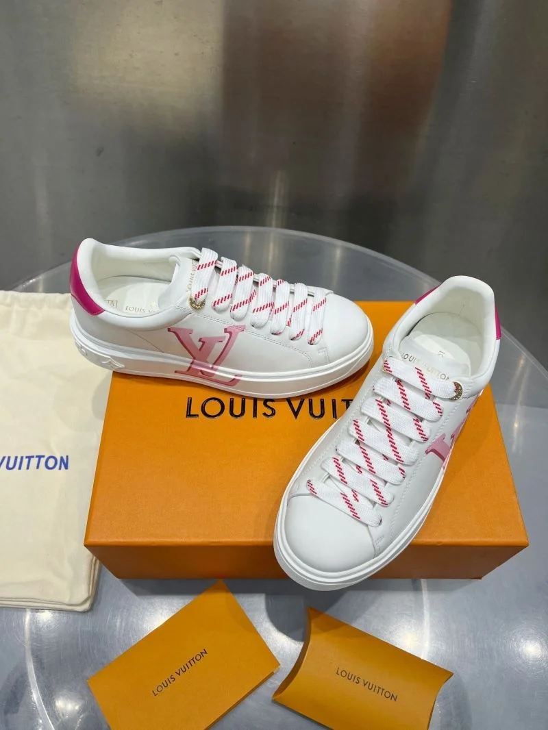 Classic Louis Vuitton Low Shoes 31215
