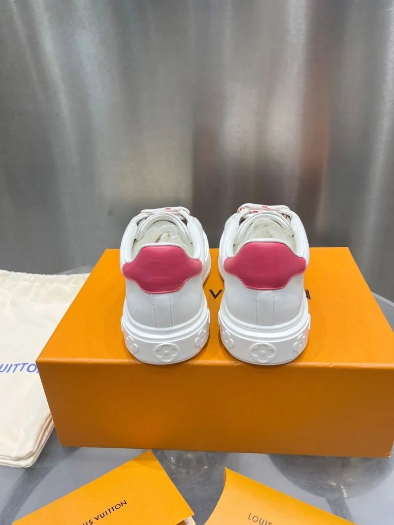 Classic Louis Vuitton Low Shoes 31215