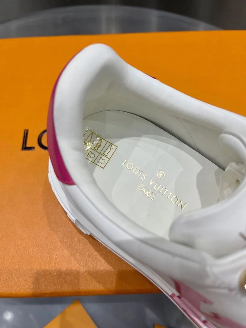 Classic Louis Vuitton Low Shoes 31215