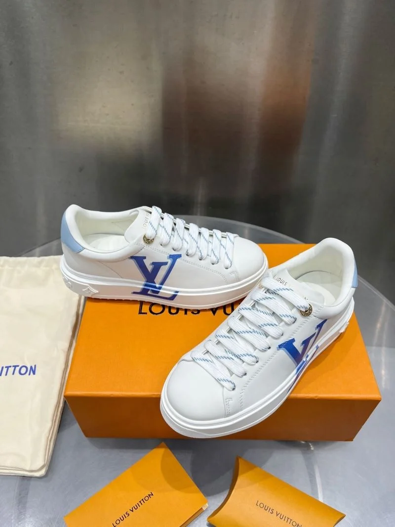 Sleek Louis Vuitton Low Shoes 31216