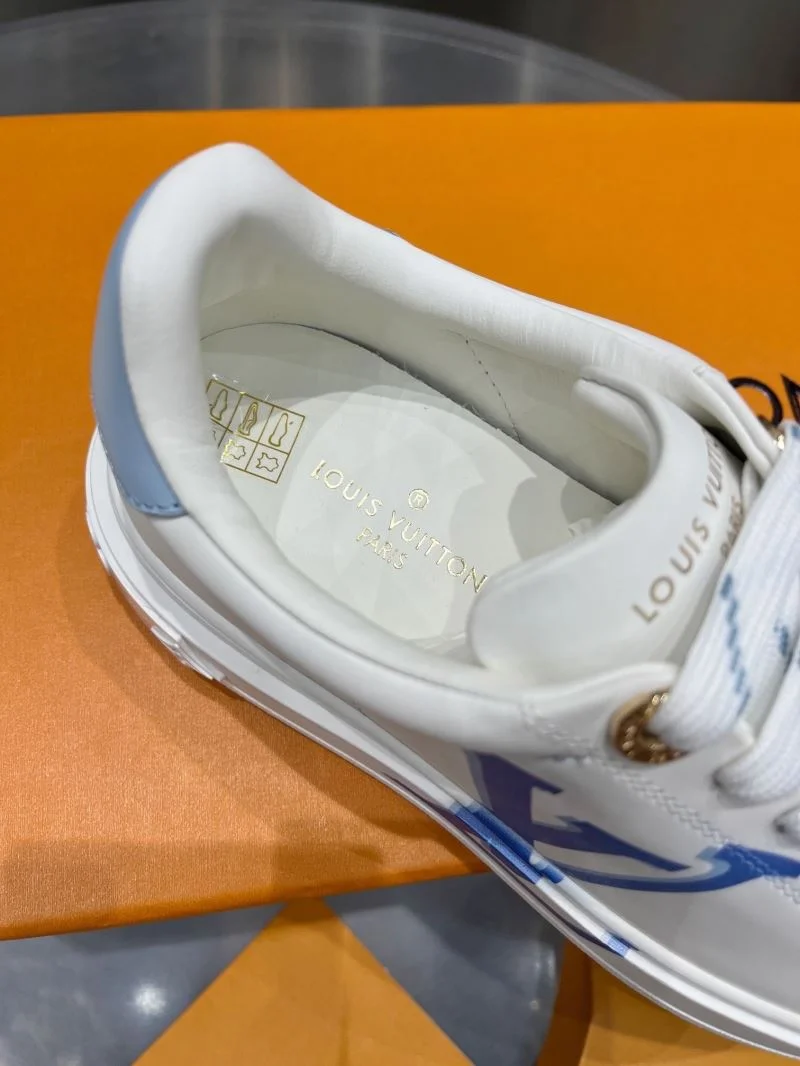 Sleek Louis Vuitton Low Shoes 31216