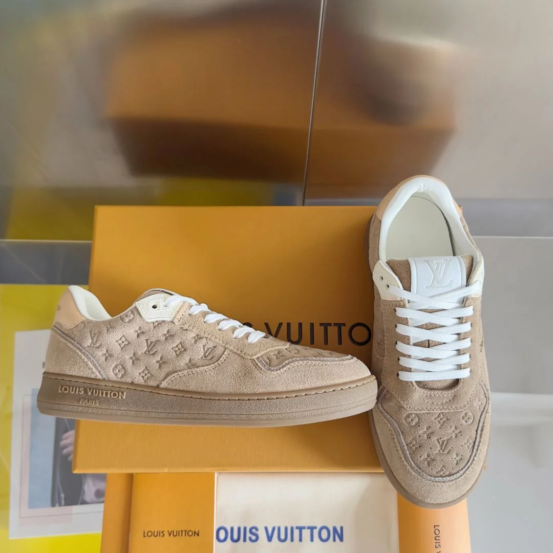Louis Vuitton Low Shoes Lightweight 31197