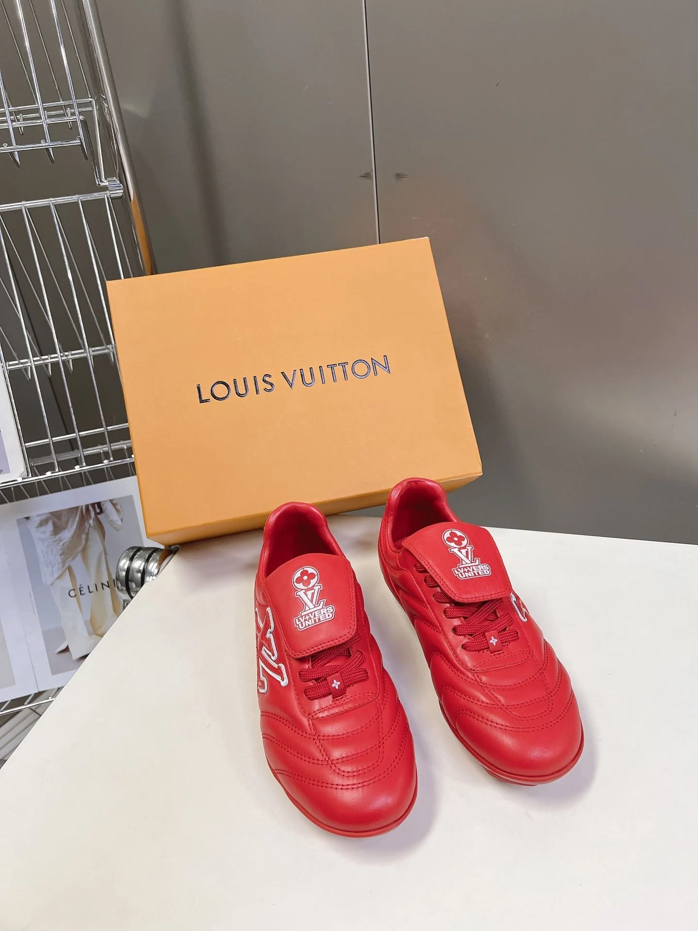 Louis Vuitton Low Shoes WaterResistant 31224