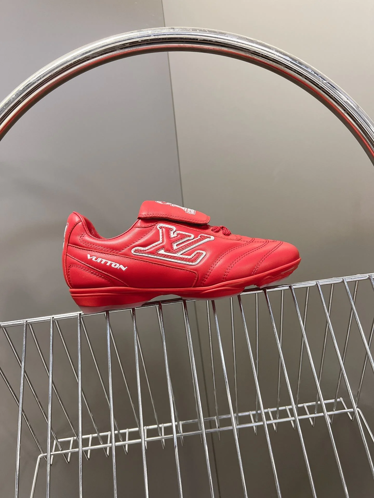 Louis Vuitton Low Shoes WaterResistant 31224